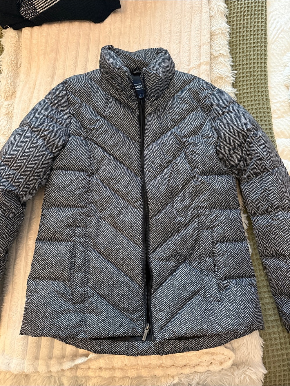 Lands' End Women's Gray Herringbone Puffer Jacket
